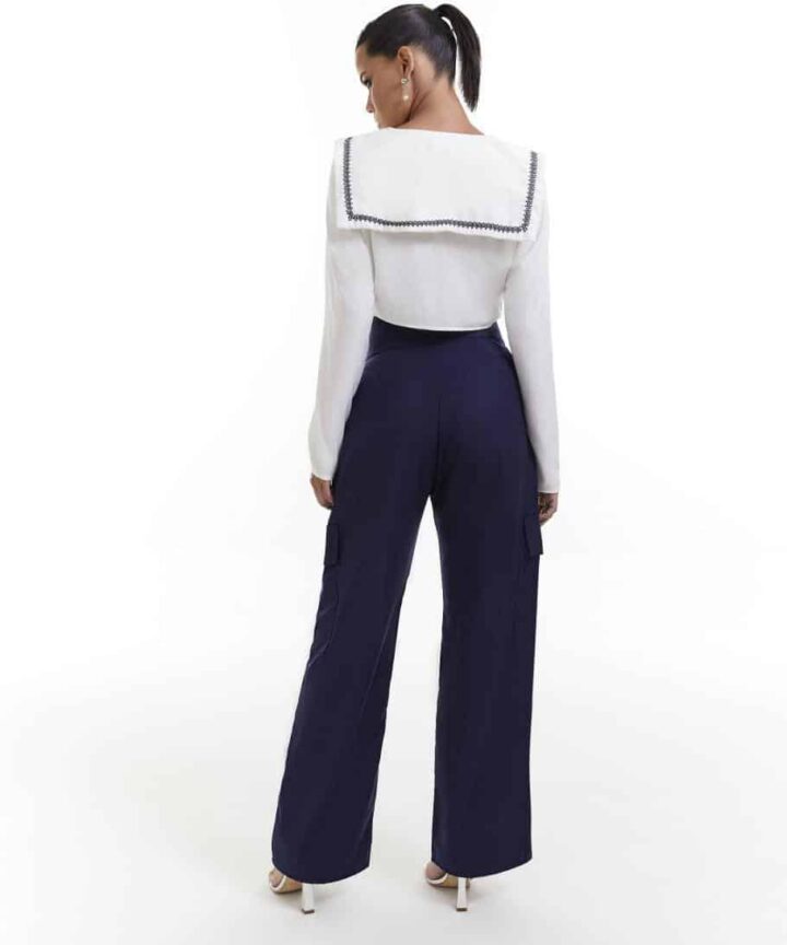 Alternative view of Top Sailor