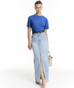 Alternative view of Tee Baby