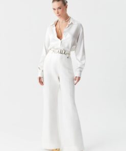 Alternative view of Calça Tzu