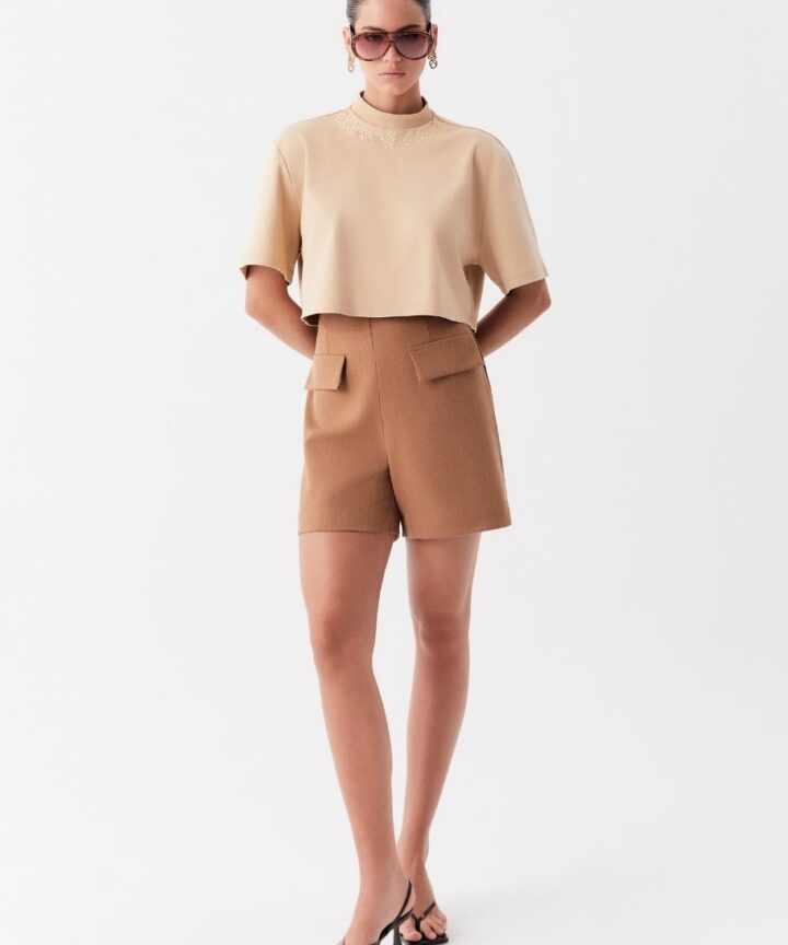 Alternative view of Bermuda Lapelas