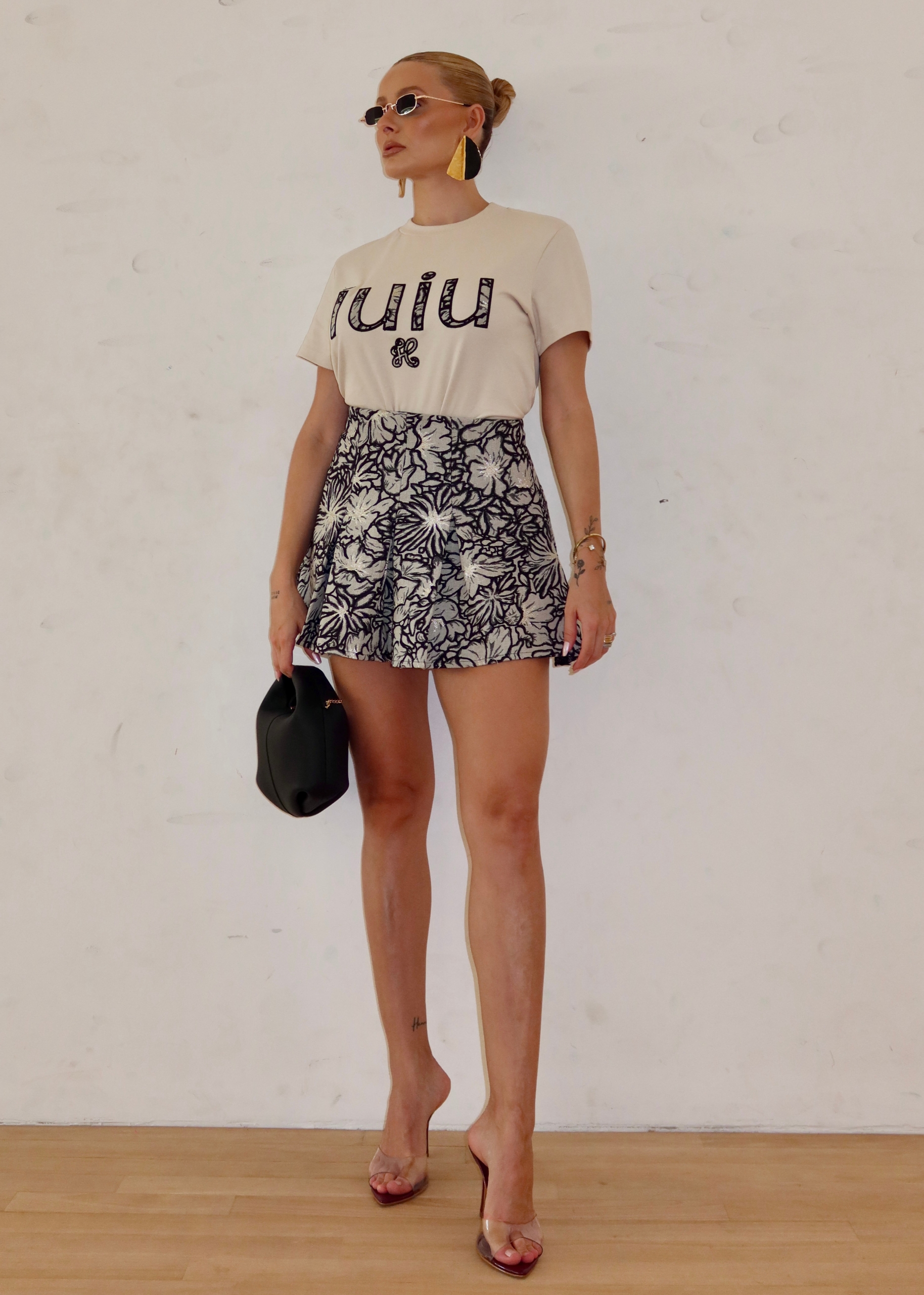 SHORTS SAIA TAINAH JACQUARD + TEE BABY PATCH JARDIM(2) Shorts Saia Tainah Jacquard - Imagem 1
