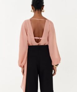 Alternative view of Bermuda Hagrid