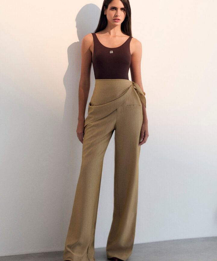 Alternative view of CALÇA VARENNE