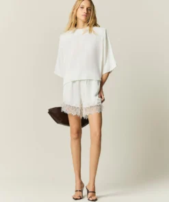 Alternative view of SHORTS RENDA