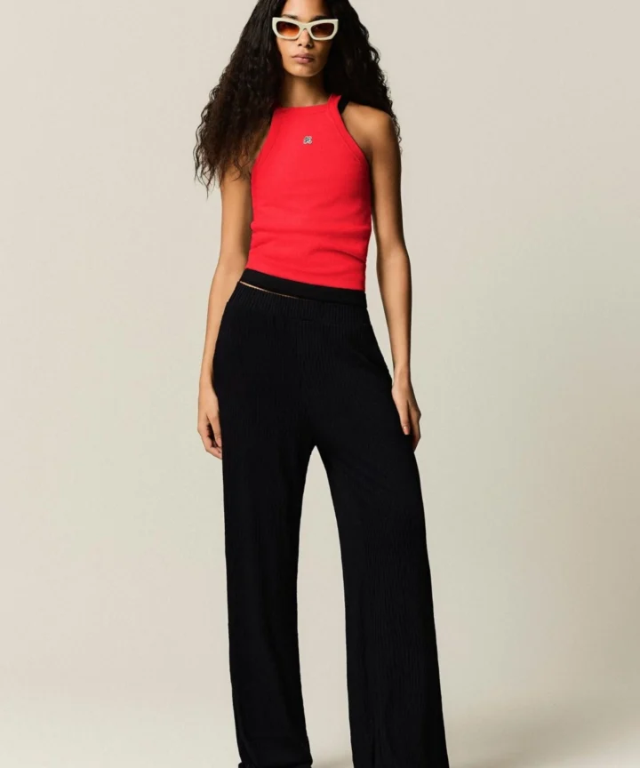 Alternative view of SHORTS ILHA