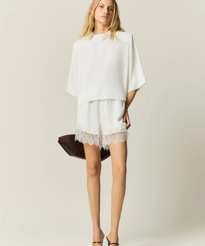 Alternative view of BLUSA CAROLA