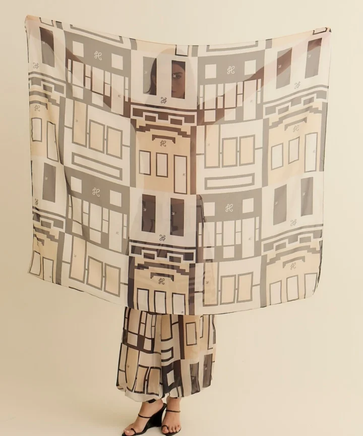 Alternative view of PAREÔ IC