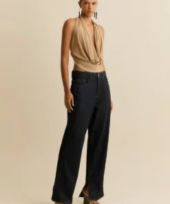 Alternative view of TOP BAILE