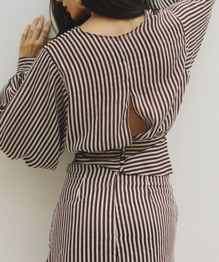 Alternative view of BLUSA BIRUTA